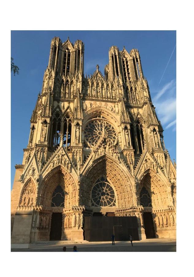 랭스 Chez La Reg'- Aux Pieds De La Cathedrale 아파트 외부 사진