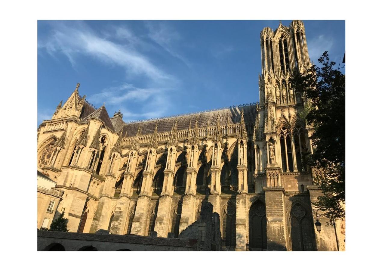 랭스 Chez La Reg'- Aux Pieds De La Cathedrale 아파트 외부 사진